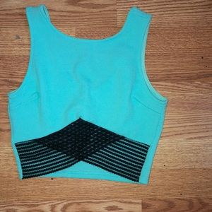 Crop top